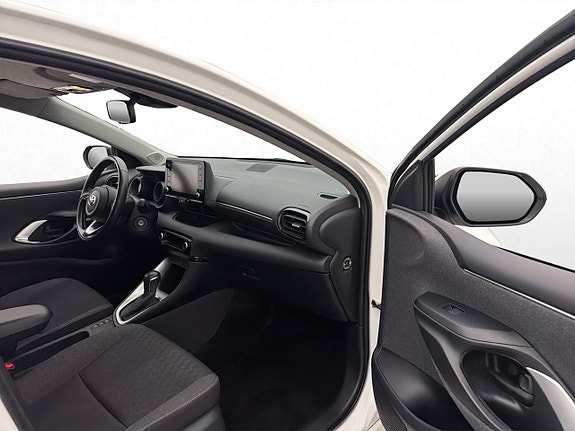 Toyota Yaris 21 of 28