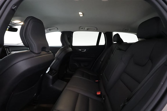 Volvo V60 10 of 17