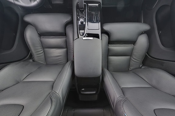 Volvo V60 9 of 17
