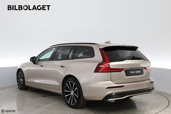 Volvo V60 3 of 17