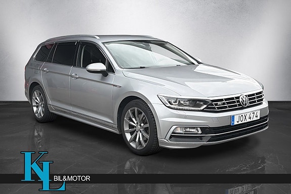 Volkswagen Passat 2 of 16