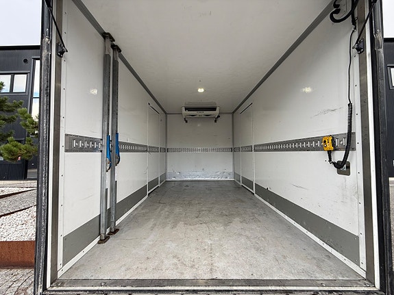 Mercedes-Benz Sprinter Kyl/Frys 9 of 18