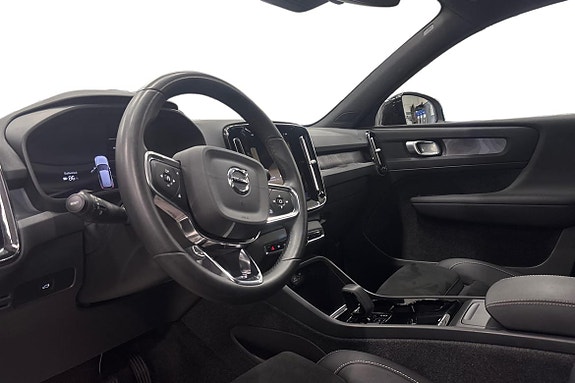Volvo XC40 8 of 21