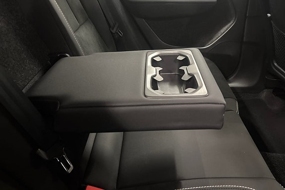 Volvo XC40 19 of 21