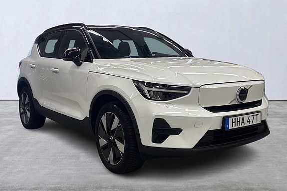 Volvo XC40 6 of 21