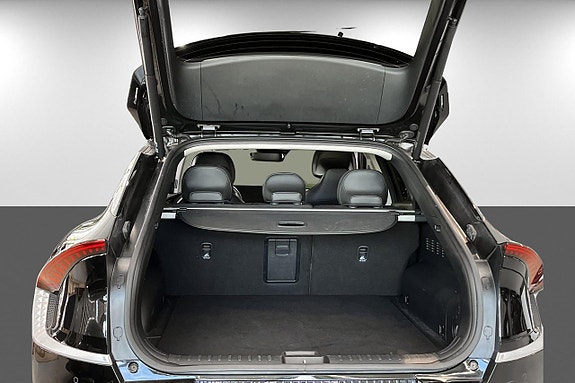 Kia EV6 14 of 23