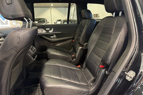 Mercedes-Benz GLS350 d 29 of 29