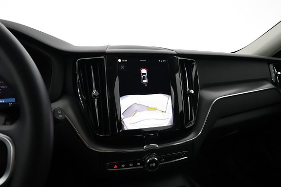 Volvo XC60 13 of 17