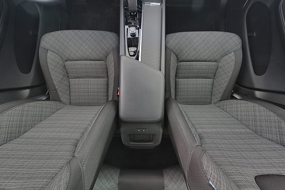 Volvo XC60 9 of 17