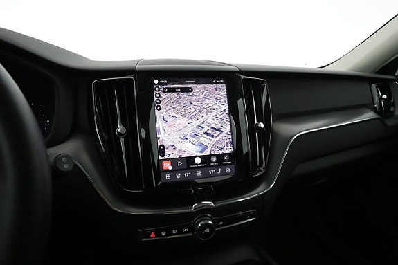 Volvo XC60 12 of 17