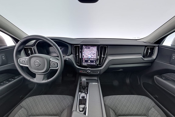 Volvo XC60 7 of 17