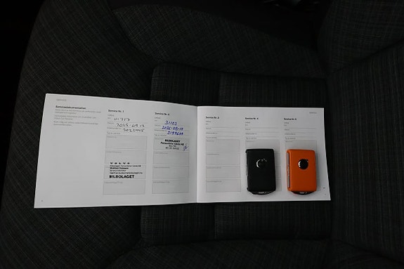 Volvo XC60 15 of 17