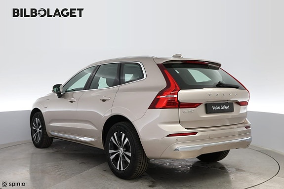 Volvo XC60 3 of 17