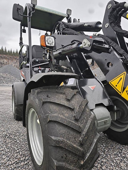 Veltrax V1200 Kompaktlastare 10 of 12