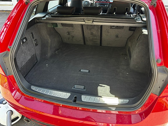 BMW 320d 6 of 6