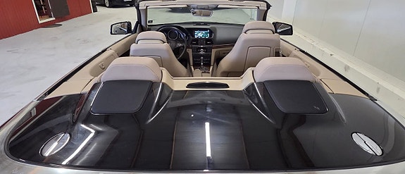 Mercedes-Benz E300 de 14 of 20