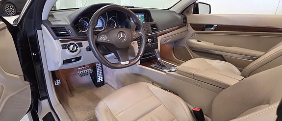 Mercedes-Benz E300 de 15 of 20