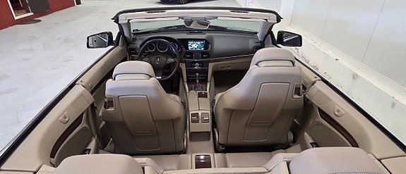 Mercedes-Benz E300 de 13 of 20