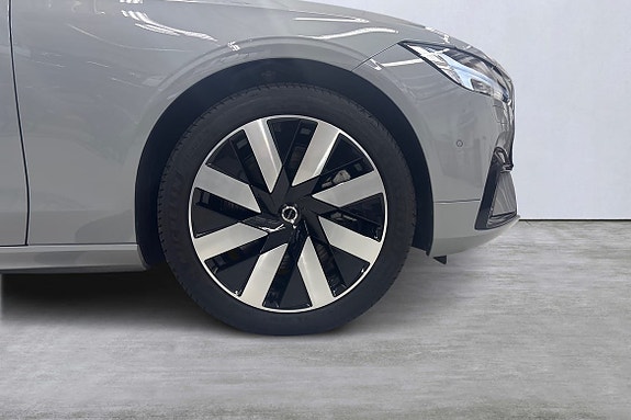 Volvo V90 14 of 22