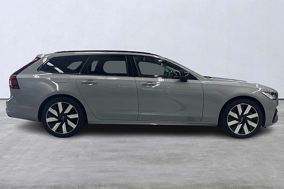 Volvo V90 3 of 22