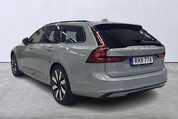 Volvo V90 4 of 22