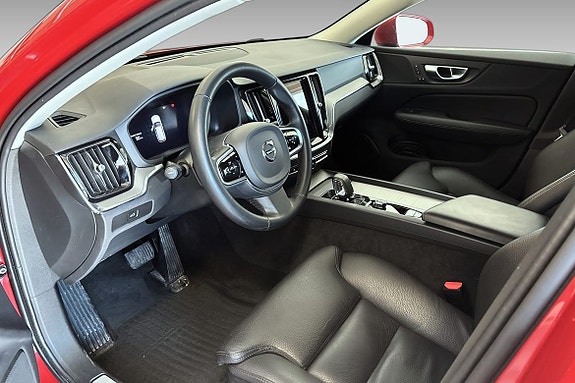 Volvo V60 Cross Country 6 of 9