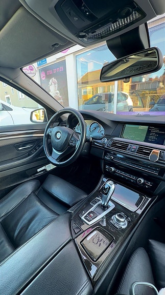 BMW 525d 3 of 3
