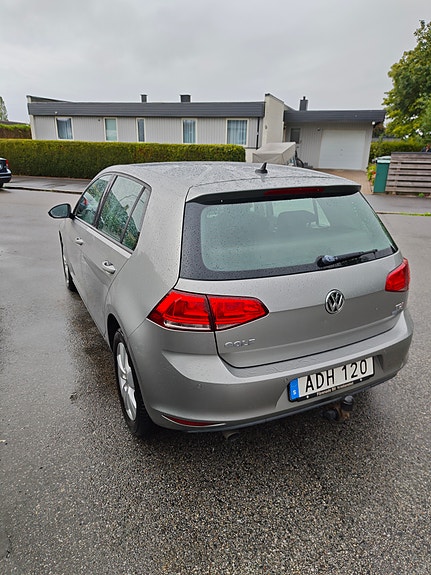 Volkswagen Golf VII 4 of 7