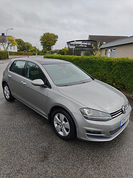 Volkswagen Golf VII 3 of 7