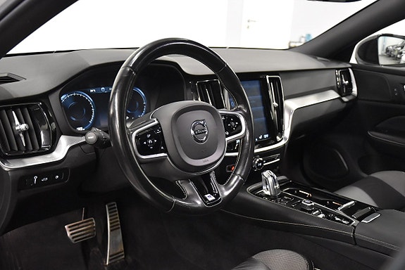 Volvo V60 9 of 27