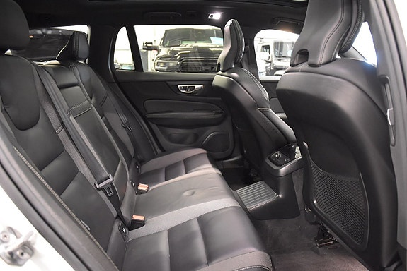 Volvo V60 14 of 27