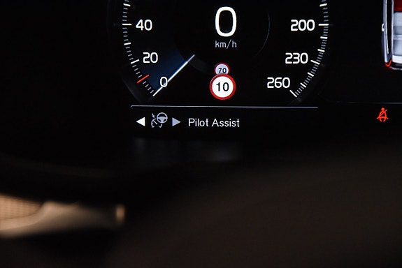 Volvo V60 19 of 27