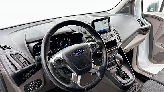 Ford Transit Connect 4 of 9