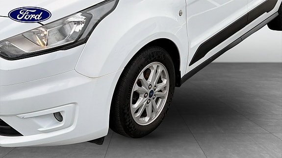 Ford Transit Connect 9 of 9