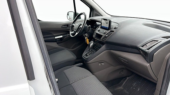 Ford Transit Connect 3 of 9