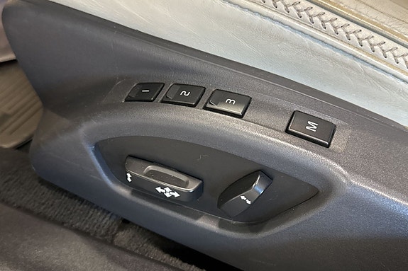 Volvo XC70 10 of 20