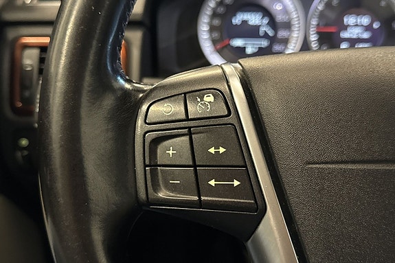 Volvo XC70 13 of 20