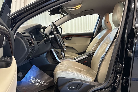 Volvo XC70 9 of 20
