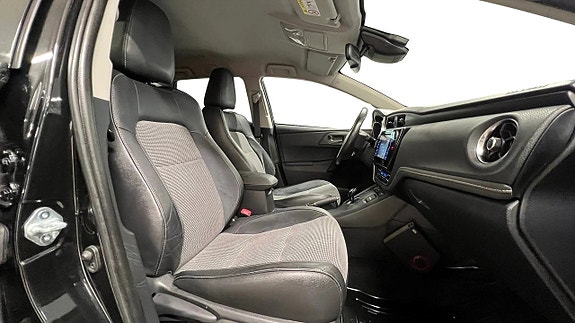Toyota Auris 15 of 21