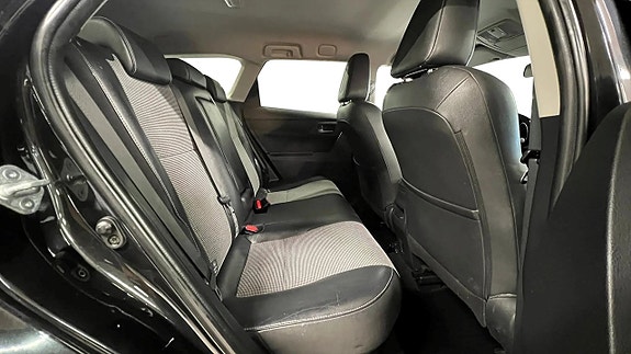 Toyota Auris 14 of 21