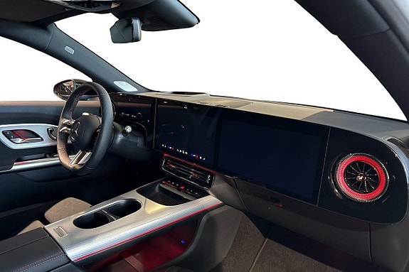 Mercedes-Benz CLA350 9 of 11