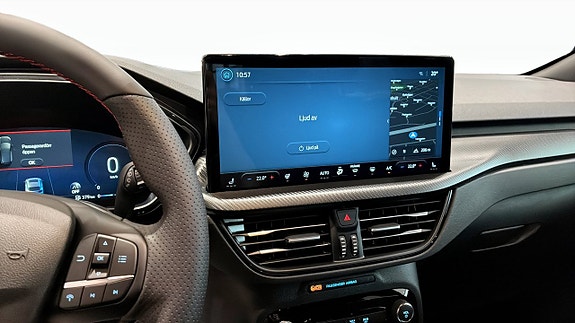 Ford Kuga 12 of 12
