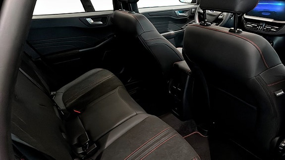Ford Kuga 5 of 12