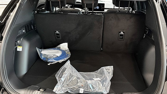 Ford Kuga 10 of 12