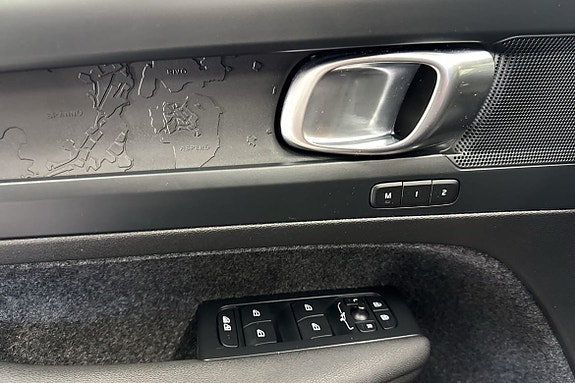 Volvo XC40 15 of 22