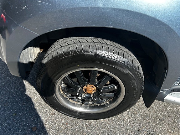 Isuzu D-max 24 of 27