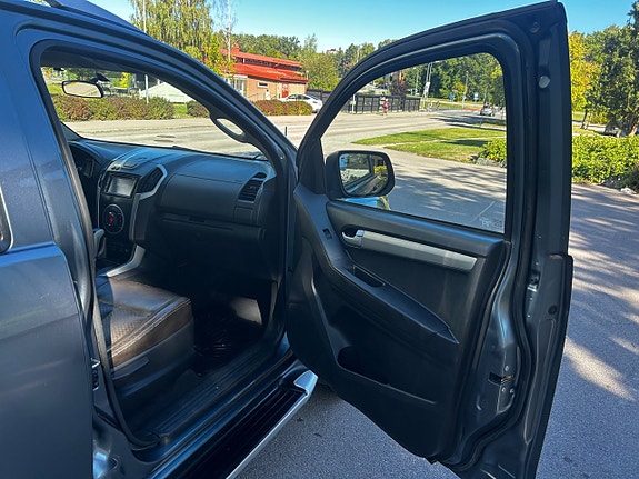 Isuzu D-max 15 of 27