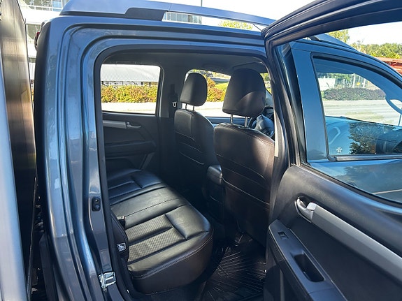 Isuzu D-max 12 of 27