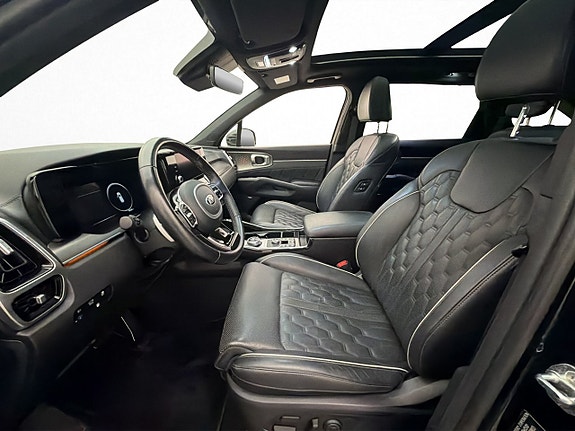 Kia Sorento 14 of 30