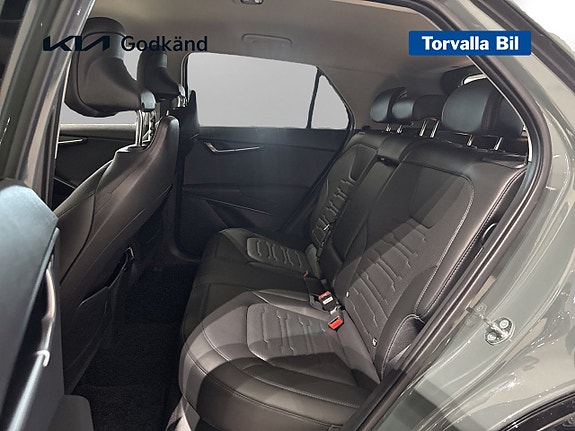 Kia Niro 10 of 15